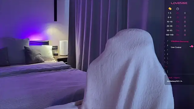 Snapshot of elinanortas chatting on 28, 11, 2025 elinanortas online show from 28, 11, 2025