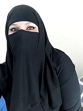 evelyn  salah online show from 8, 6, 2026