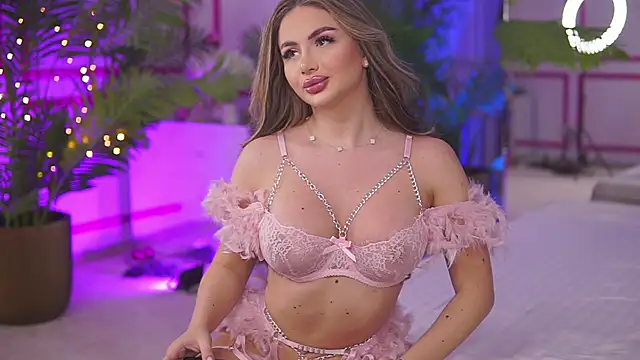 AshleySinn online show from 5, 1, 2025