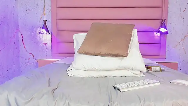 Snapshot of Scarleett_22 chatting on 18, 1, 2025 Scarleett 22 online show from 18, 1, 2025