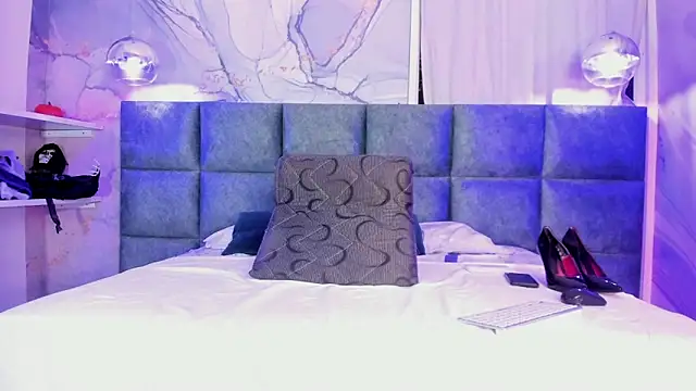 Snapshot of Scarleett_22 chatting on 5, 11, 2025 Scarleett 22 online show from 5, 11, 2025