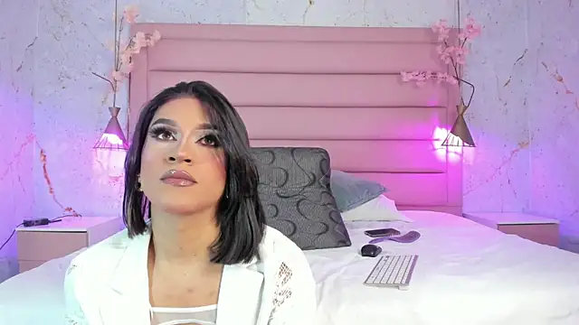 Snapshot of Scarleett_22 chatting on 1, 12, 2025 Scarleett 22 online show from 1, 12, 2025