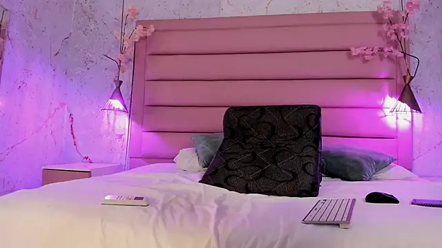 Snapshot of Scarleett_22 chatting on 5, 12, 2025 Scarleett 22 online show from 5, 12, 2025