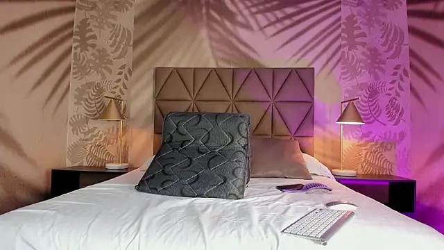 Snapshot of Scarleett_22 chatting on 13, 1, 2026 Scarleett 22 online show from 13, 1, 2026