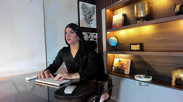 Scarleett 22 online show from 17, 5, 2026