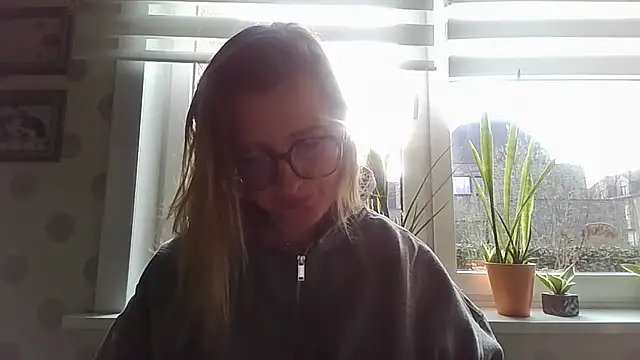 Snapshot of LiquidLeonie chatting on 20, 3, 2026 LiquidLeonie online show from 20, 3, 2026