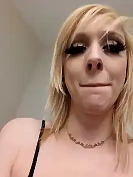 AmethystFoxx online show from 20, 1, 2025