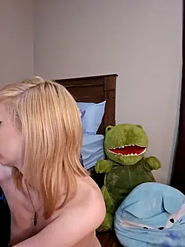 AmethystFoxx online show from 27, 1, 2025