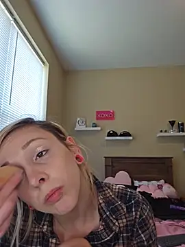 AmethystFoxx online show from 6, 6, 2026