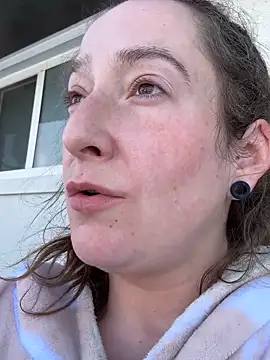 Mini And The Bear online show from 19, 3, 2026