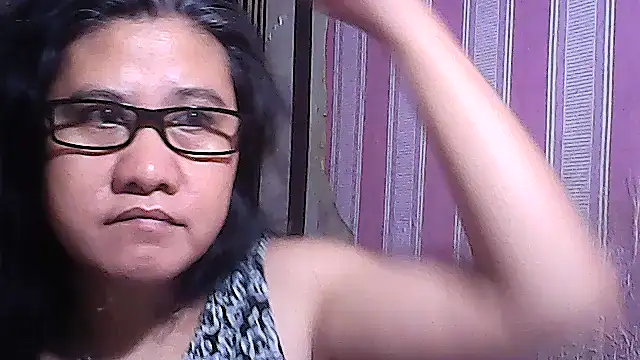 Snapshot of sweetsosie18 chatting on 12, 9, 2025 sweetsosie18 online show from 12, 9, 2025