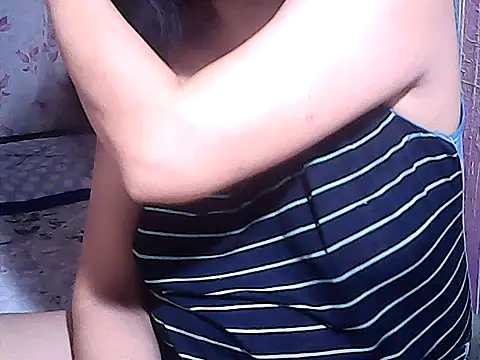 Snapshot of sweetsosie18 chatting on 7, 10, 2025 sweetsosie18 online show from 7, 10, 2025