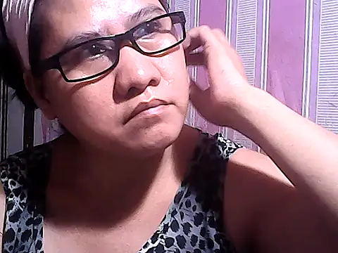 Snapshot of sweetsosie18 chatting on 11, 10, 2025 sweetsosie18 online show from 11, 10, 2025