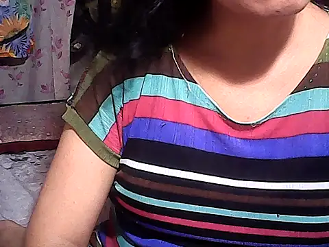 Snapshot of sweetsosie18 chatting on 18, 10, 2025 sweetsosie18 online show from 18, 10, 2025