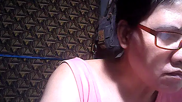 sweetsosie18 online show from 29, 4, 2026