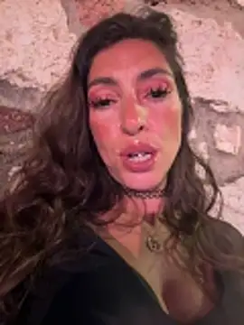 Snapshot of amanilouve chatting on 12, 4, 2026 amanilouve online show from 12, 4, 2026