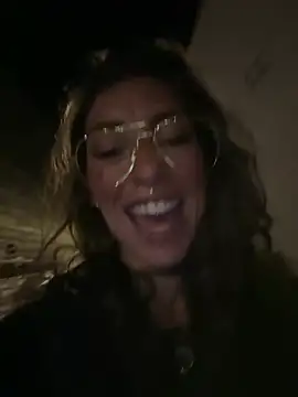 Snapshot of amanilouve chatting on 13, 4, 2026 amanilouve online show from 13, 4, 2026