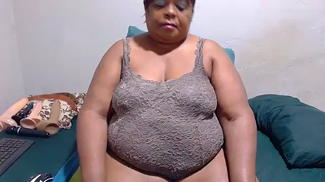 Snapshot of MatureBootyBabe4Uxx chatting on 22, 4, 2026 MatureBootyBabe4Uxx online show from 22, 4, 2026