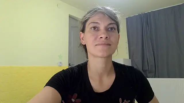 Snapshot of MercyLove chatting on 21, 9, 2025 MercyLove online show from 21, 9, 2025