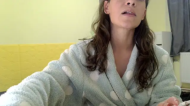 Snapshot of MercyLove chatting on 8, 10, 2025 MercyLove online show from 8, 10, 2025