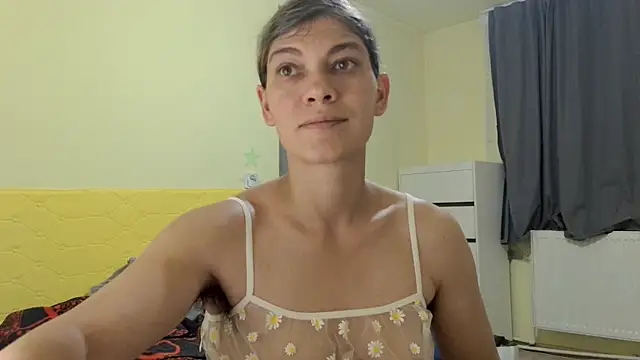 Snapshot of MercyLove chatting on 9, 10, 2025 MercyLove online show from 9, 10, 2025