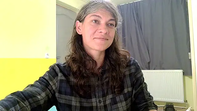 Snapshot of MercyLove chatting on 23, 10, 2025 MercyLove online show from 23, 10, 2025