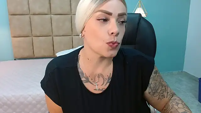 natalygolden69 online show from 8, 3, 2025