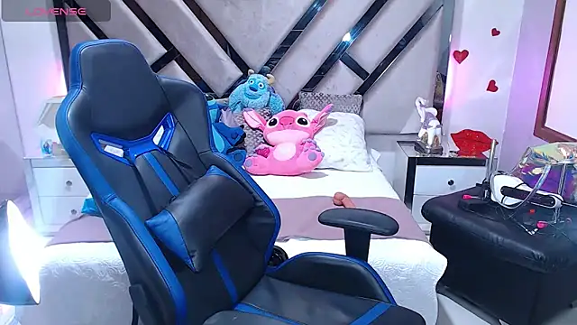 Snapshot of lady_Ary_xx chatting on 22, 12, 2024 lady Ary xx online show from 22, 12, 2024