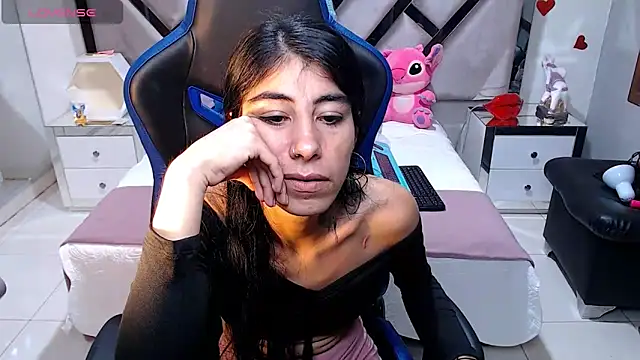 Snapshot of lady_Ary_xx chatting on 28, 12, 2024 lady Ary xx online show from 28, 12, 2024