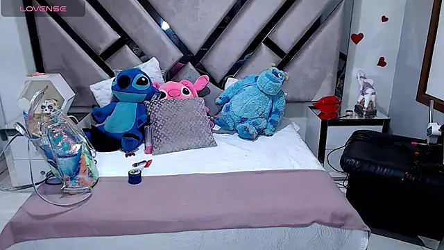 Snapshot of lady_Ary_xx chatting on 2, 1, 2025 lady Ary xx online show from 2, 1, 2025