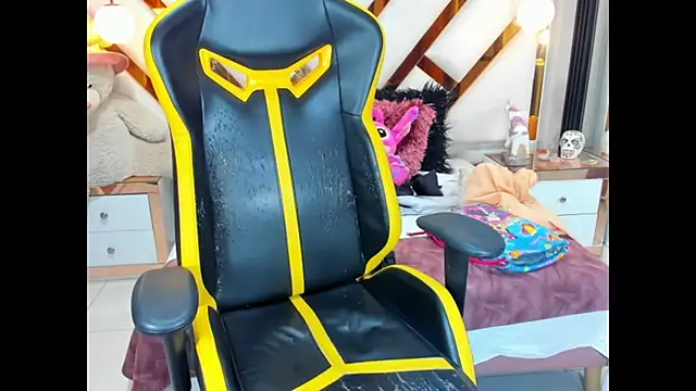 Snapshot of lady_Ary_xx chatting on 14, 9, 2025 lady Ary xx online show from 14, 9, 2025