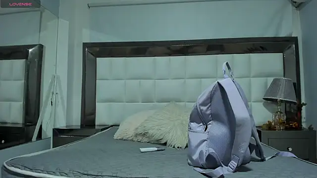 MiaConte online show from 19, 12, 2024