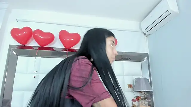 MiaConte online show from 13, 2, 2025