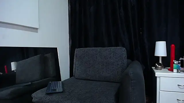 Miss ellien online show from 18, 12, 2024