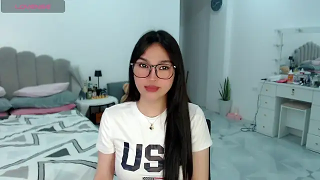 Snapshot of LoveMarieFoxxx chatting on 2, 2, 2026 LoveMarieFoxxx online show from 2, 2, 2026