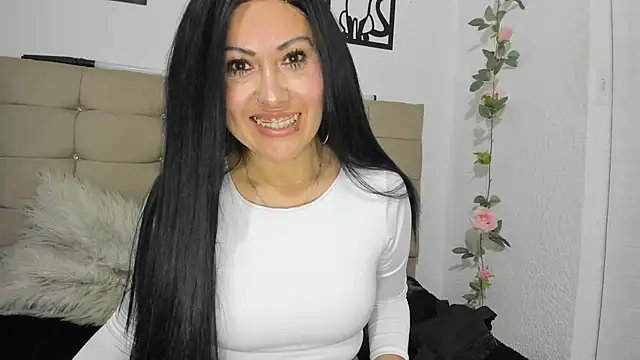 Tania mature online show from 26, 5, 2026
