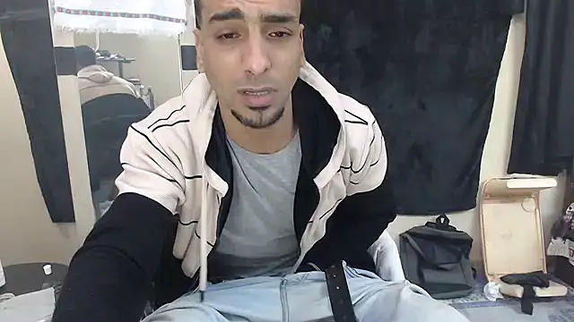 Snapshot of highguy chatting on 6, 2, 2025 highguy online show from 6, 2, 2025