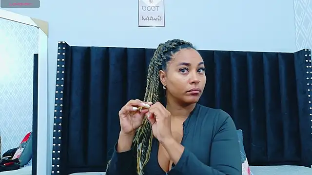 Snapshot of colombiamommy chatting on 25, 3, 2026 colombiamommy online show from 25, 3, 2026