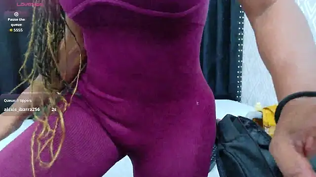 Snapshot of colombiamommy chatting on 26, 3, 2026 colombiamommy online show from 26, 3, 2026