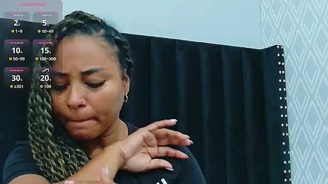 Snapshot of colombiamommy chatting on 4, 4, 2026 colombiamommy online show from 4, 4, 2026