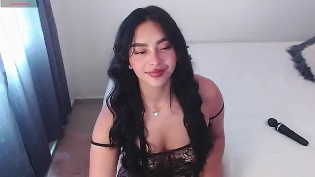 Snapshot of Melaniie01 chatting on 3, 2, 2026 Melaniie01 online show from 3, 2, 2026