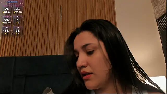 Snapshot of Kareena_chopra chatting on 23, 4, 2026 Kareena chopra online show from 23, 4, 2026