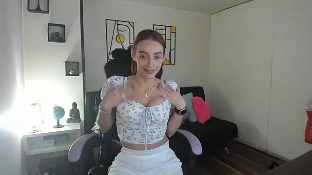 Snapshot of kay_marie chatting on 18, 1, 2026 kay marie online show from 18, 1, 2026