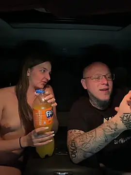 DoriDeluxe66 online show from 21, 9, 2025