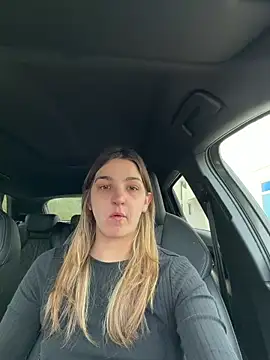 Snapshot of DoriDeluxe66 chatting on 14, 3, 2026 DoriDeluxe66 online show from 14, 3, 2026