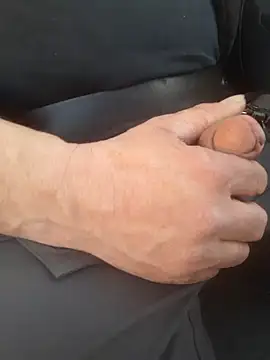 Snapshot of 74bob chatting on 5, 2, 2025 74bob online show from 5, 2, 2025