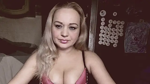 Snapshot of CaramelMilf chatting on 11, 1, 2025 CaramelMilf online show from 11, 1, 2025