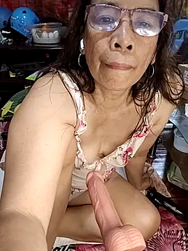 Snapshot of HotsexyNaughtysweetbaby chatting on 6, 3, 2026 HotsexyNaughtysweetbaby online show from 6, 3, 2026