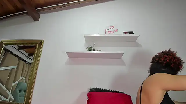 Snapshot of naia_blessed chatting on 12, 3, 2025 naia blessed online show from 12, 3, 2025