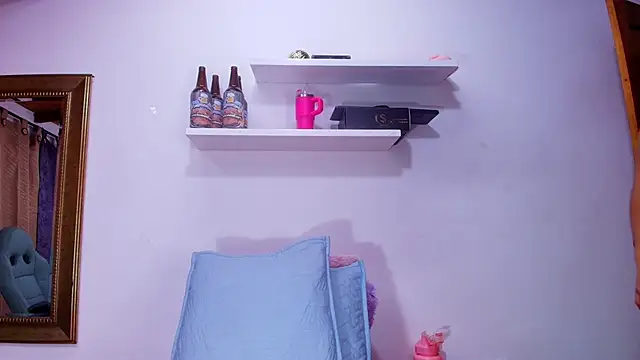 Snapshot of naia_blessed chatting on 11, 10, 2025 naia blessed online show from 11, 10, 2025